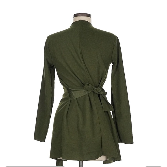 Wrap around jacket - Picture 2 of 4